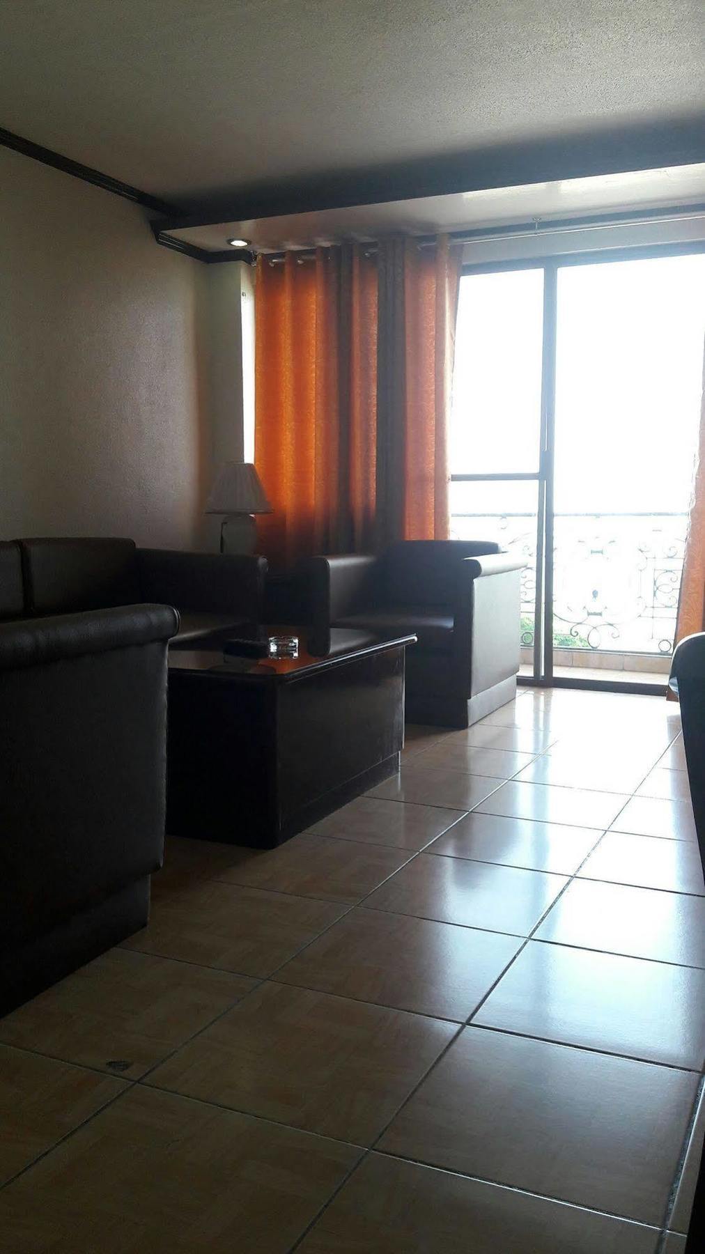 Don Felipe Hotel Ormoc Zewnętrze zdjęcie